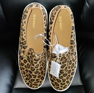 Old Navy leopard slip on sneakers